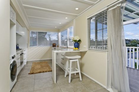 Photo of property in 62 Glencoe Road, Browns Bay, Auckland, 0630