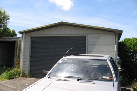 Photo of property in 17 Zetland Street, Highbury, Wellington, 6012