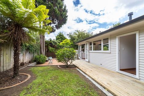 Photo of property in 40 Jocelyn Crescent, Pinehaven, Upper Hutt, 5019