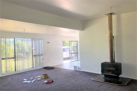 Photo of property in 12 Easton Street, Foxton, 4814