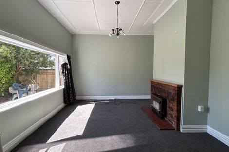 Photo of property in 30 Hargreaves Street, Mount Cook, Wellington, 6021