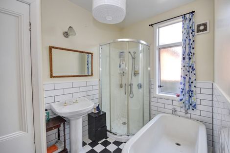 Photo of property in 224 Oxford Street, South Dunedin, Dunedin, 9012