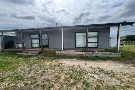 Photo of property in 12 Beaumaris Avenue, Castlecliff, Whanganui, 4501