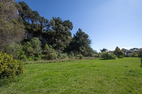 Photo of property in 8 Aratoro Place, Mount Pleasant, Christchurch, 8081