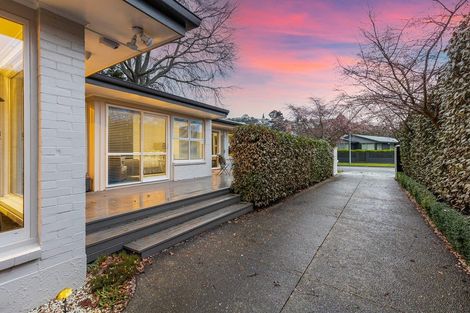 Photo of property in 12 Remuera Avenue, Cashmere, Christchurch, 8022