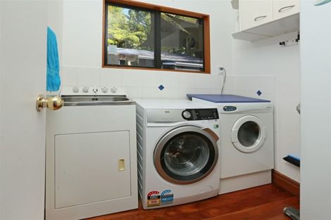 Photo of property in 22 Rimu Road, Oratia, Auckland, 0604