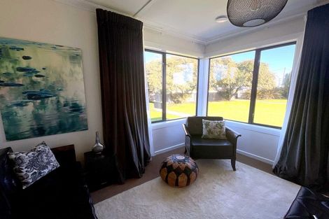 Photo of property in 101 Seaward Road, Edendale, 9825