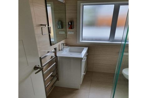 Photo of property in 29/7 Neal Avenue, Glenfield, Auckland, 0629