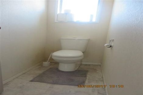 Photo of property in 101 Oakfield Crescent, Pukete, Hamilton, 3200