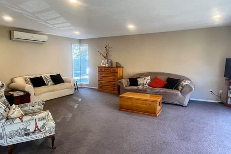 Photo of property in 2/9 Campbell Street, Sumner, Christchurch, 8081