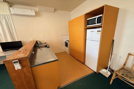 Photo of property in 4 Torrens Terrace, Mount Cook, Wellington, 6011