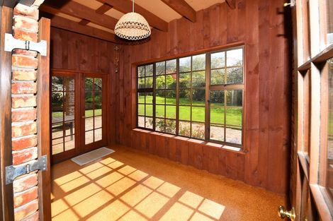 Photo of property in 32 Honeystone Street, Helensburgh, Dunedin, 9010