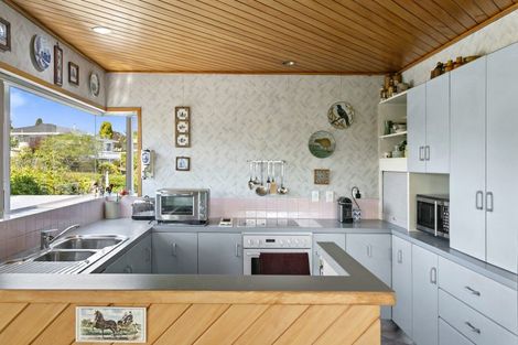 Photo of property in 23 Hammersmith Street, Richmond Heights, Taupo, 3330