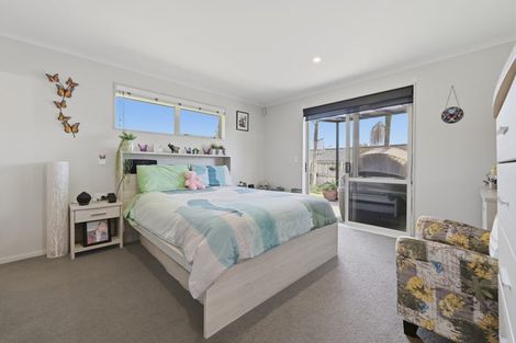 Photo of property in 208 Ballintoy Park Drive, Welcome Bay, Tauranga, 3175