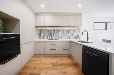 Photo of property in 23b Caribbean Drive, Unsworth Heights, Auckland, 0632