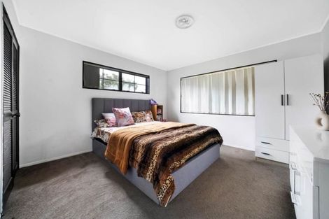 Photo of property in 151 Carnoustie Drive, Wattle Downs, Auckland, 2103