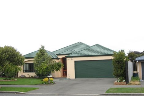 Photo of property in 8 Anglesea Avenue, Parklands, Christchurch, 8083