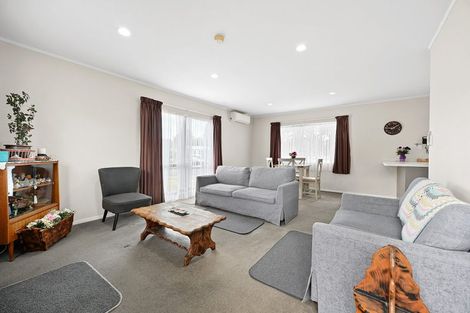 Photo of property in 11 Garland Drive, St Andrews, Hamilton, 3200