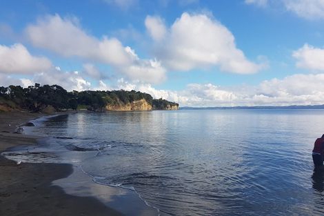 Photo of property in 1420 Whangaparaoa Road, Army Bay, Whangaparaoa, 0930