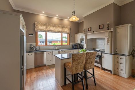 Photo of property in 6 Crombie Street, Gore, 9710