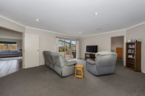 Photo of property in 10 Westminster Place, Rototuna North, Hamilton, 3210