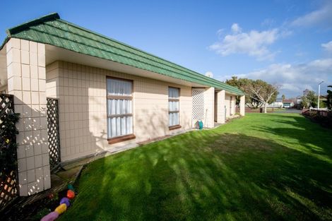Photo of property in 6 Pinnock Place, Ngatea, 3503