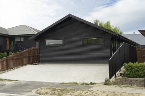 Photo of property in 3a Sarita Place, Cromwell, 9310