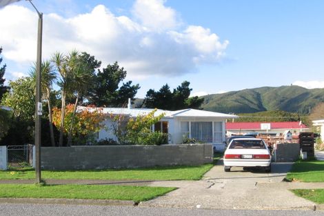 Photo of property in 14 Wetherby Grove, Wainuiomata, Lower Hutt, 5014