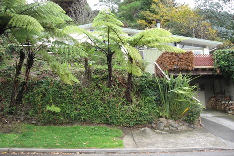 Photo of property in 27 Kopara Grove, Stokes Valley, Lower Hutt, 5019