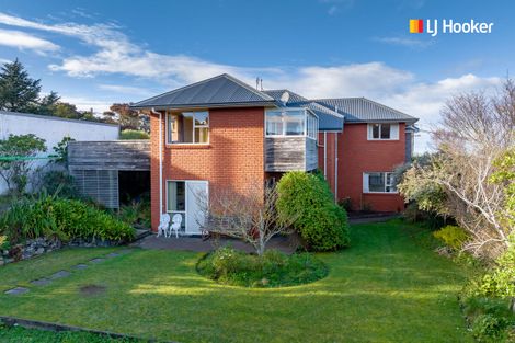 Photo of property in 37 Albion Street, Shiel Hill, Dunedin, 9013