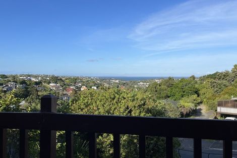 Photo of property in 3 Malters Place, Browns Bay, Auckland, 0630