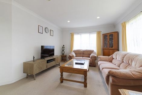 Photo of property in 10 Quattro Avenue, Flat Bush, Auckland, 2019