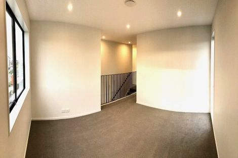 Photo of property in 19 Whimbrel Road, Flat Bush, Auckland, 2019