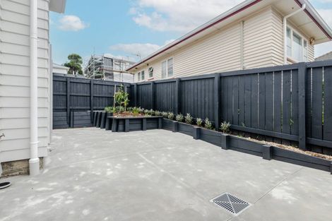 Photo of property in 27b Ranui Terrace, Tawa, Wellington, 5028