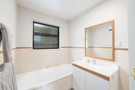 Photo of property in 199a Main North Road, Redwood, Christchurch, 8051