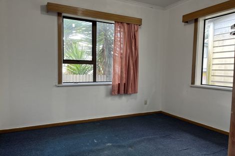 Photo of property in 2 Henwood Road, Mangere East, Auckland, 2024