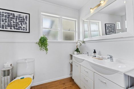 Photo of property in 1886 State Highway 1, Kaiwaka, 0573