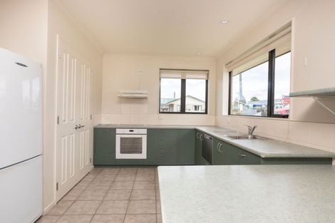 Photo of property in 1a Alma Street, Dannevirke, 4930