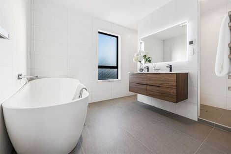 Photo of property in 62 Donegal Park Drive, Flat Bush, Auckland, 2019