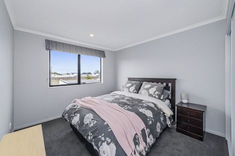 Photo of property in 18 Brian Keogh Lane, Wigram, Christchurch, 8025