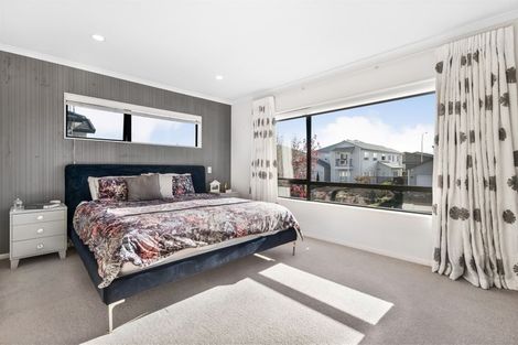 Photo of property in 24 Pickaberry Avenue, Karaka, Papakura, 2113