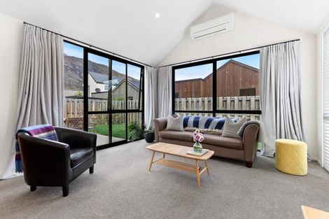 Photo of property in 6 Longlands Street, Lake Hayes, Queenstown, 9304