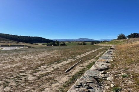 Photo of property in 9 Lake Mckay Drive, Luggate, 9382