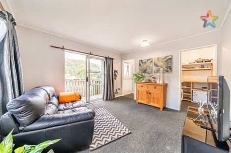 Photo of property in 94 Horoeka Street, Stokes Valley, Lower Hutt, 5019