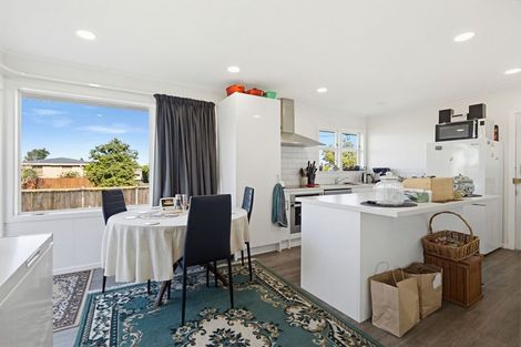 Photo of property in 5 Minifie Avenue, Melville, Hamilton, 3206