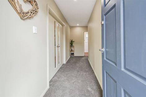 Photo of property in 33 Charlcott Street, Burnside, Christchurch, 8053