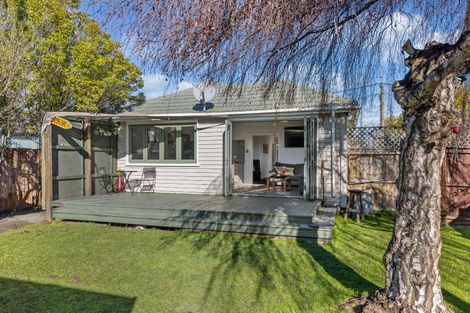 Photo of property in 2 Allard Street, Edgeware, Christchurch, 8013