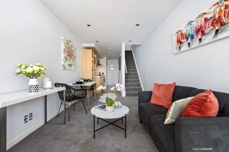 Photo of property in Monument Apartments, 3b/245 Wakefield Street, Te Aro, Wellington, 6011