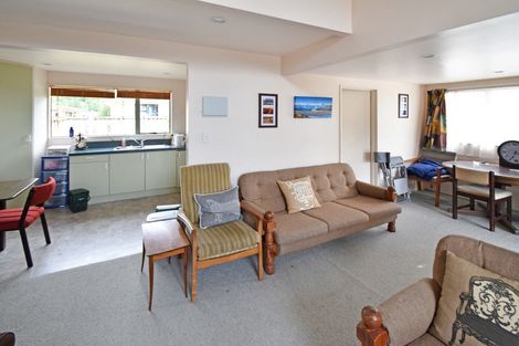 Photo of property in 12 Ahuriri Drive, Omarama, 9412