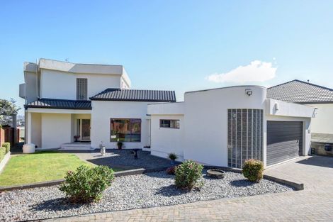 Photo of property in 6 Hipango Terrace, Durie Hill, Whanganui, 4500